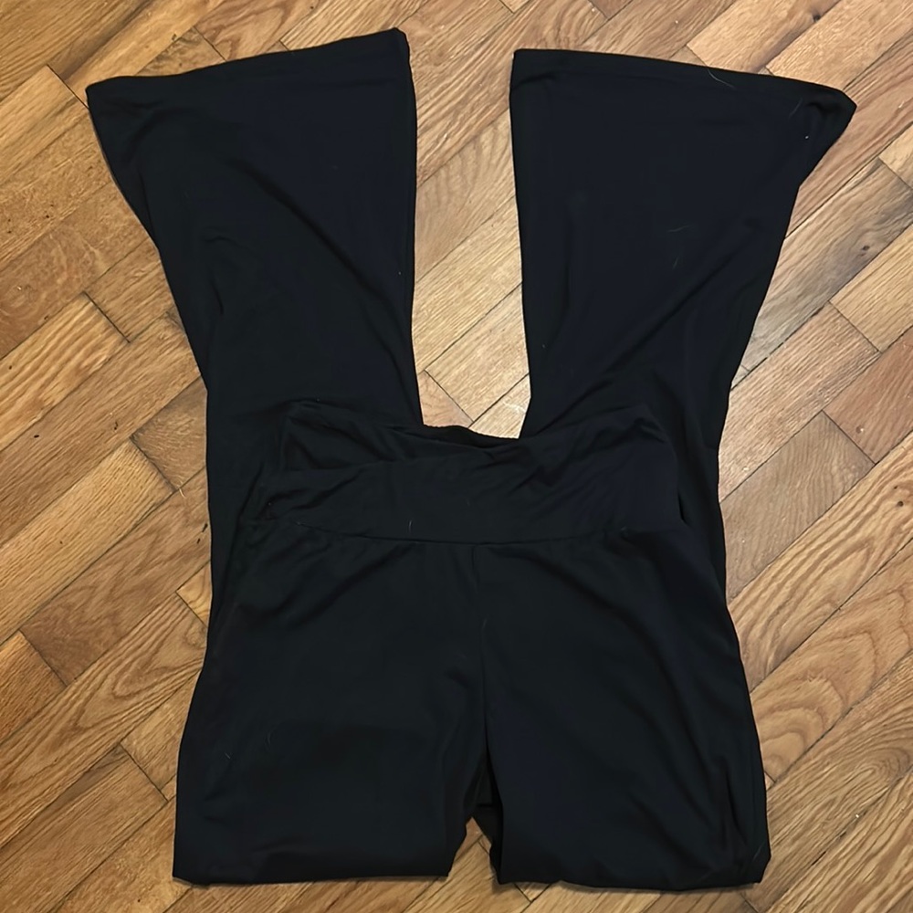 Black flare leggings size small